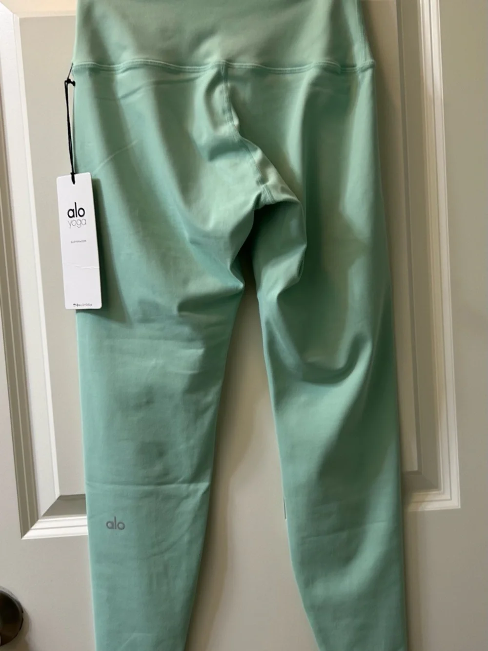 ALO Yoga 7/8 Airbrush Mint Green Leggings